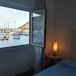 Bi Hotel